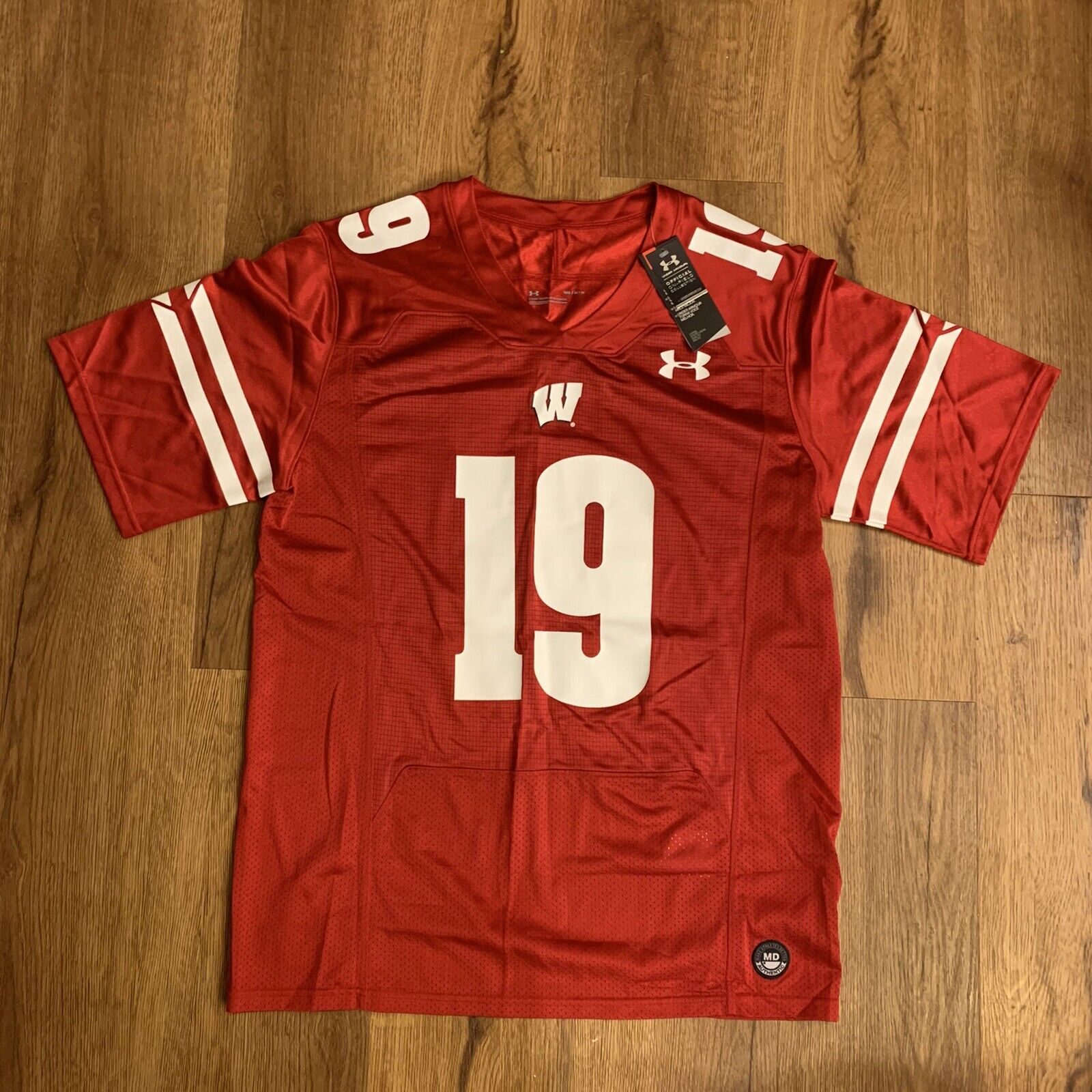 Nick Herbig Wisconsin Badgers #19 Red Jersey Pick-A-Player Men's NIL Uniform photo review