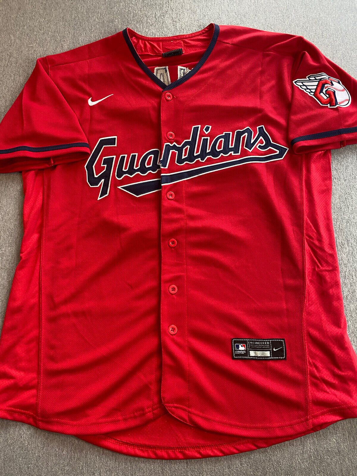 Women Cleveland Guardians Red Jersey photo review