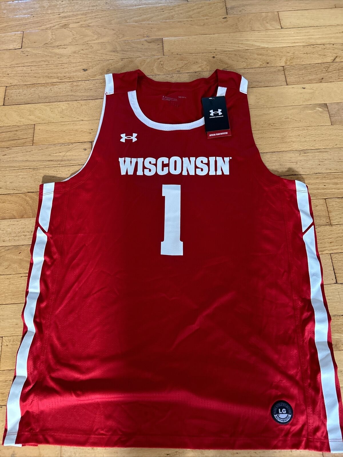 Wisconsin Badgers Jonathan Davis Red 2020-21 College Jersey photo review